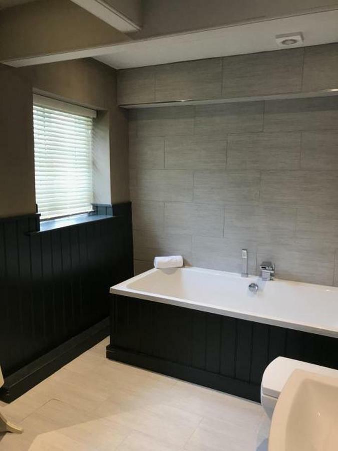 The Angel Inn, Heytesbury Warminster Zimmer foto